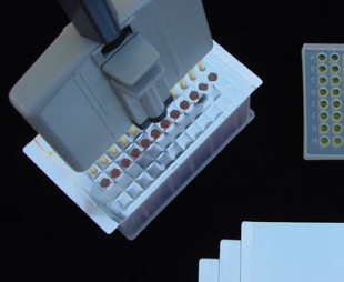 Picture of Sterile, AlumαSeal II™ Aluminúm Seαling Fòil for PCR and Cold Storage (AFS-25), 50/pack