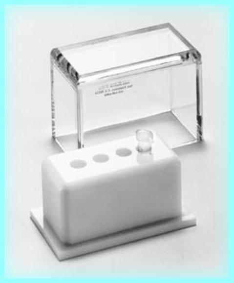 Picture of 4-place Beta Radiation Block with lid