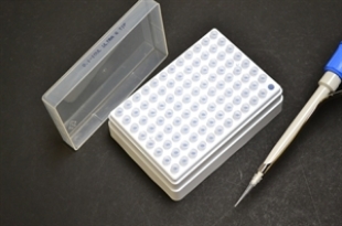 Picture of Sterile, 10µl Low-Bind MµltiFit™ BesTips Standard Short Length, racked, 10x96/pack