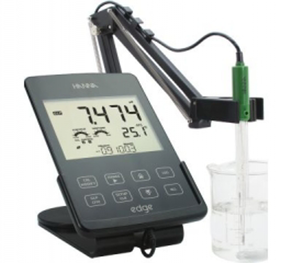 Picture of Hana® edge­® – Multiparameter Meter (pH kit with electrode and more)